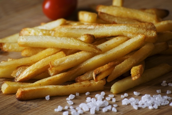 Tamaño del paquete: 52.00cm * 30.50cm * 29.50cm Fritadora comercial con sistema de filtración de aceite