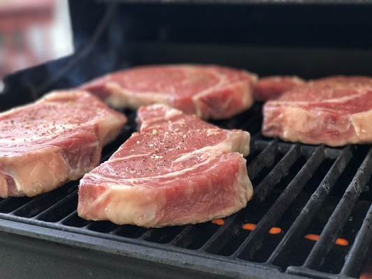 Decorador de carne congelada 3D automático industrial 500kg 3kw Diseño de bajo ruido para corte estable