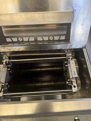 Procesamiento térmico Cortador de carne y pescado procesado de acero inoxidable para cortar rodajas