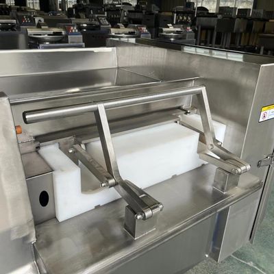 Máquina de corte eléctrica para procesamiento de carne de 500 kg de capacidad Equipo de cocina eléctrica de 3 kW